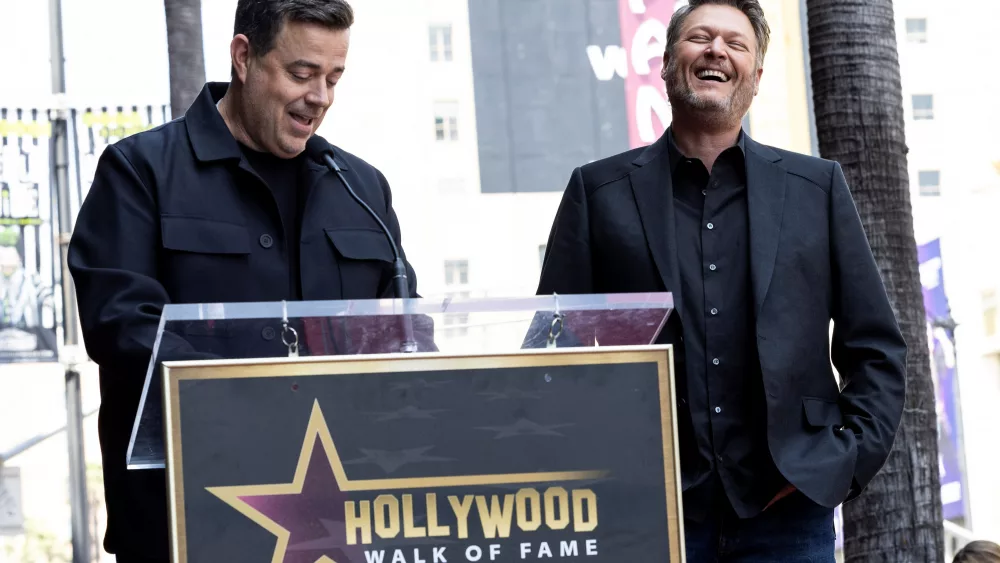 blake-sheltons-star-unveiling-ceremony-on-the-hollywood-walk-of-fame-in-hollywood-3