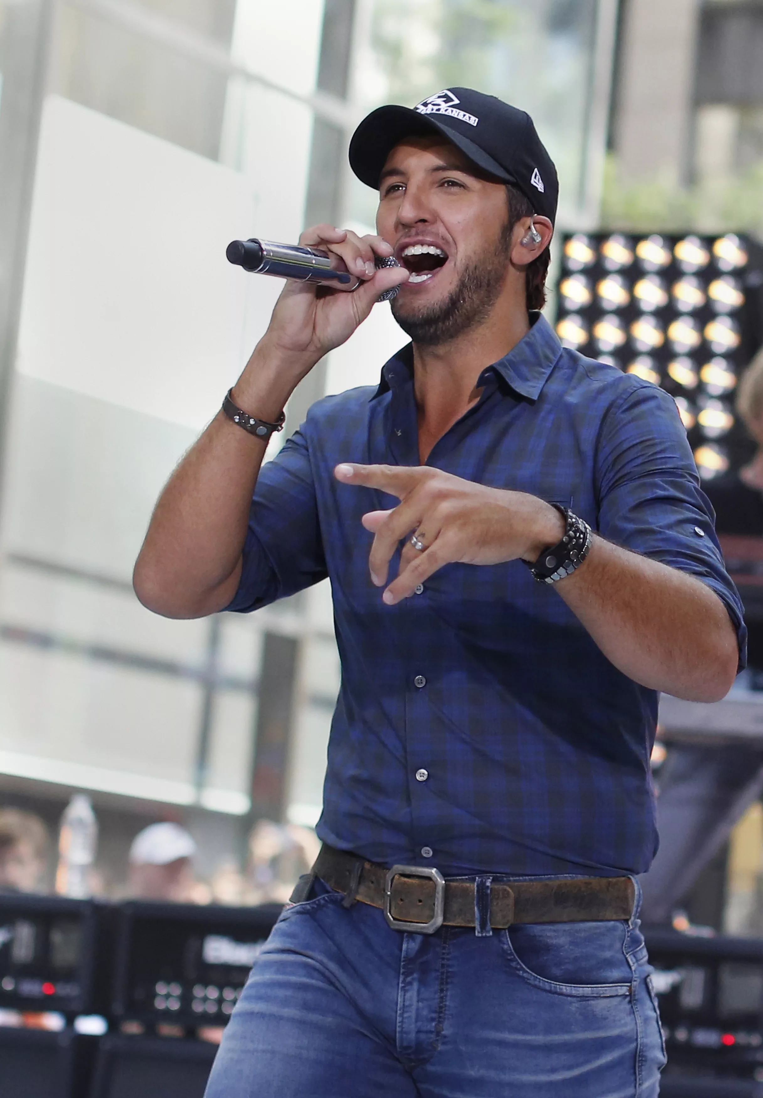 singer-luke-bryan-performs-on-nbcs-today-show-in-new-york