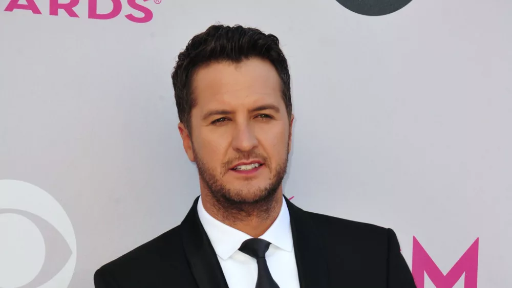 Luke Bryan Shares Final Lineup For 2024 Crash My Playa WZZK   Shutterstock 738018589176973.webp