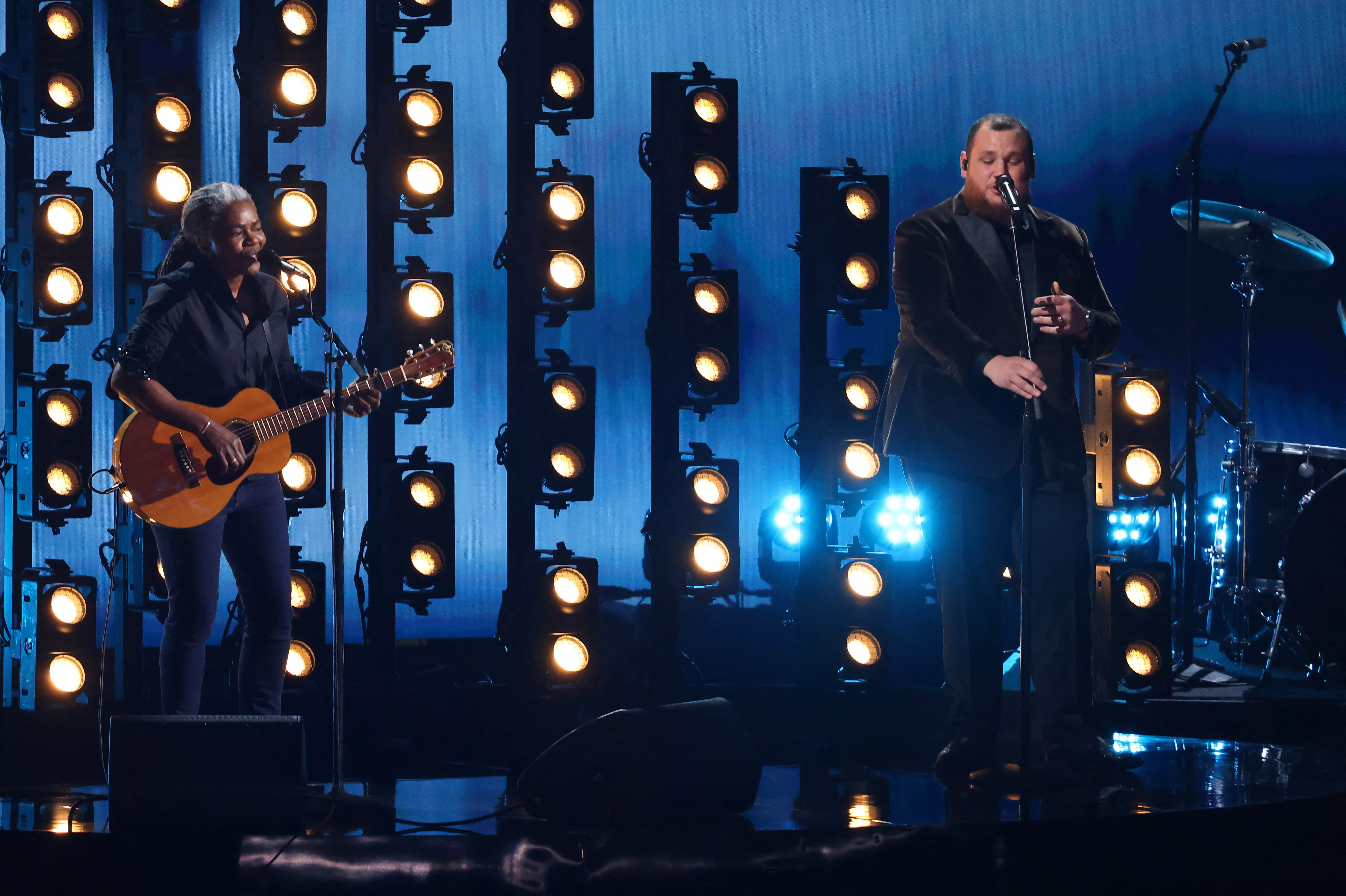 66th-annual-grammy-awards-in-los-angeles-3