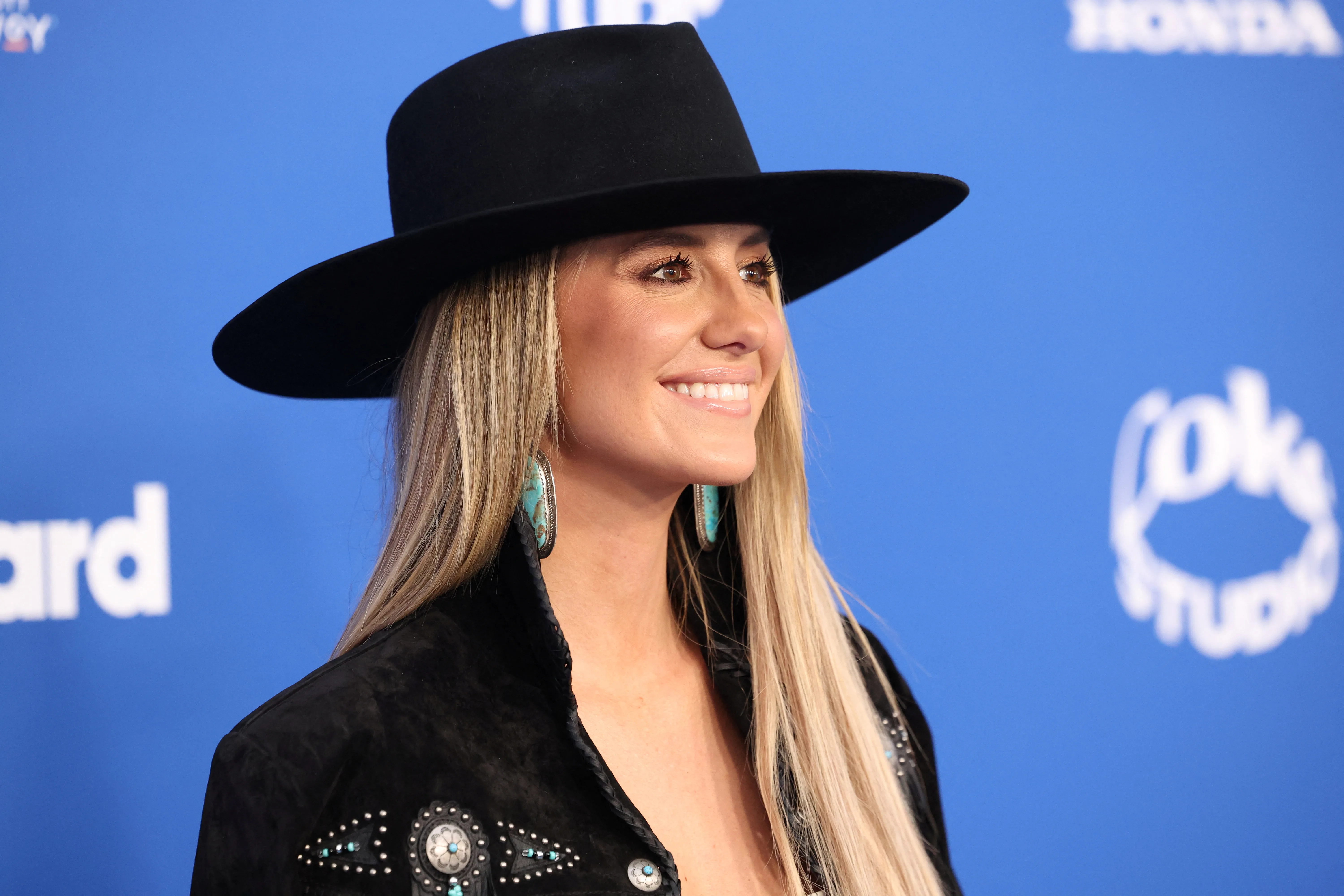 billboard-women-in-music-awards-in-inglewood-california
