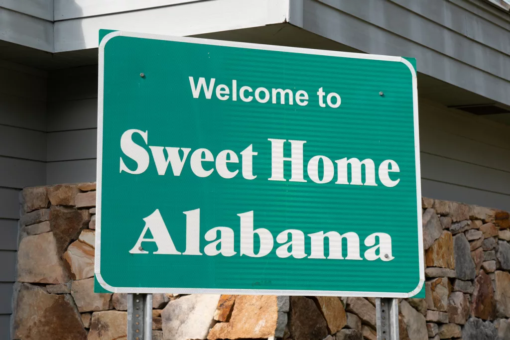 alabama-sign-at-welcome-center