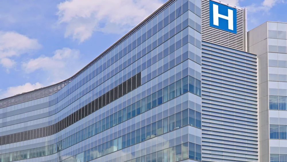 building-with-large-h-sign-for-hospital