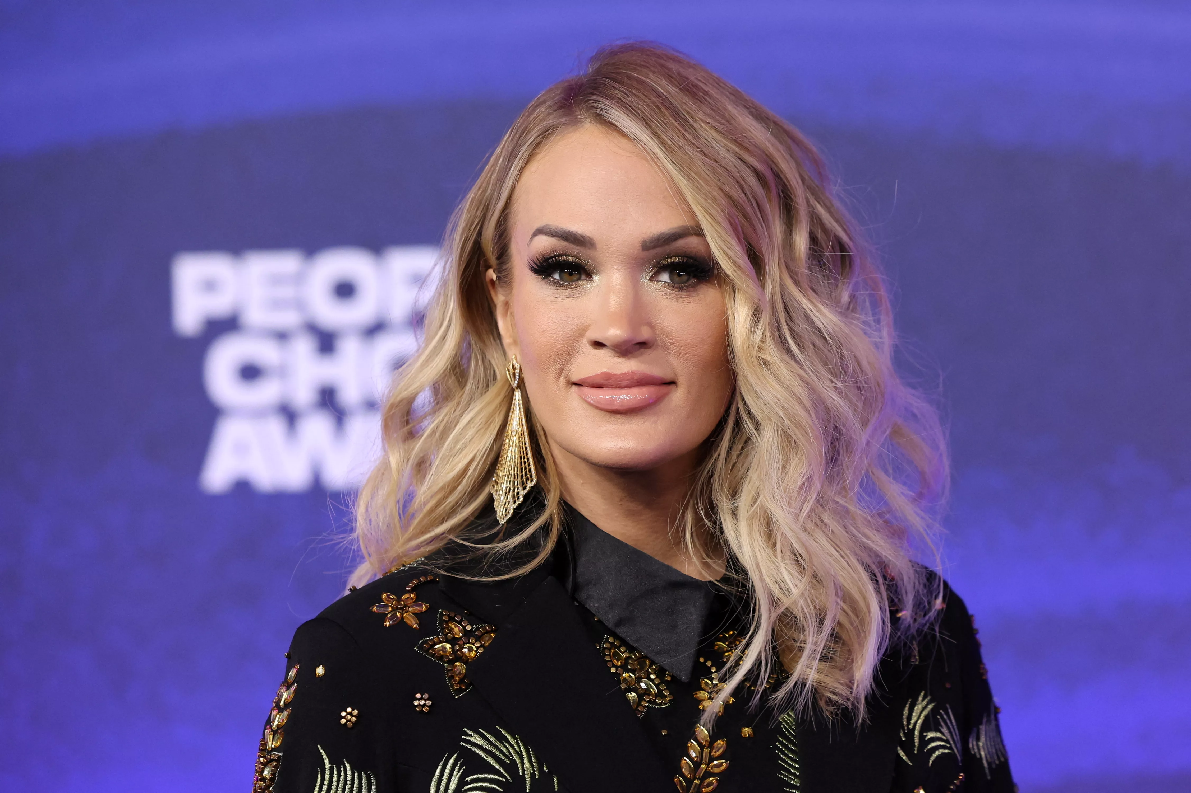 2022-peoples-choice-awards-in-santa-monica-6