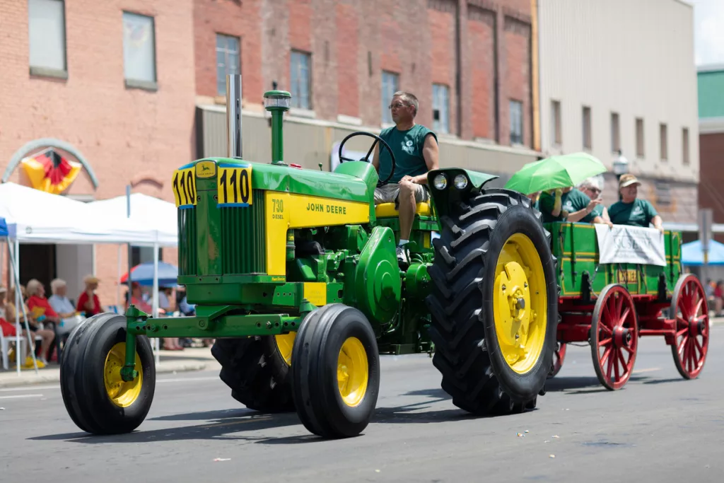 the-strassenfest-parade