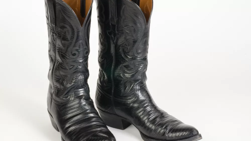 black-cowboy-boots