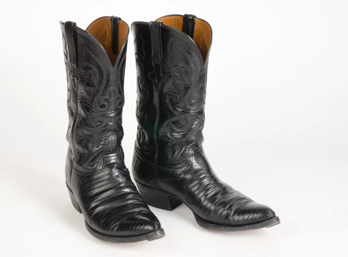 black-cowboy-boots