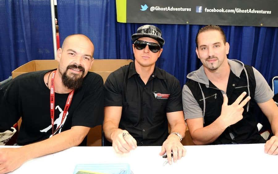 travel-channels-ghost-adventures-autograph-signing-comic-con-2011