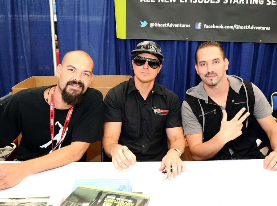 travel-channels-ghost-adventures-autograph-signing-comic-con-2011
