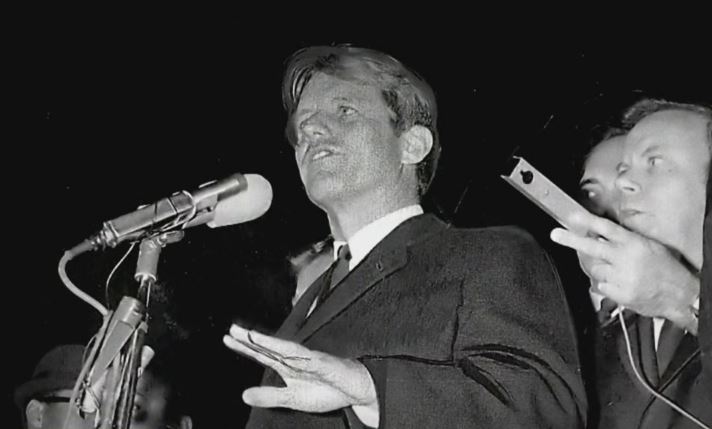 robert-kennedy-at-indy-airport