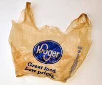 Kroger to eliminate plastic bags by 2025 | Supermarket News