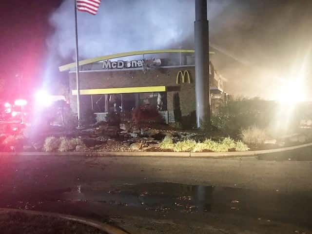 fire-at-hart-street-mcdonalds-in-vincennes-110918