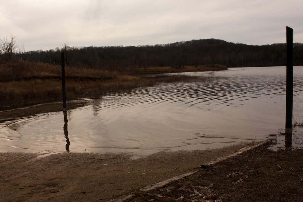 Officials aim to lower Patoka Lake before spring rains fall Classic Hit Memories WAMW 107.9FM