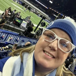 niki_lynn_colts-fan