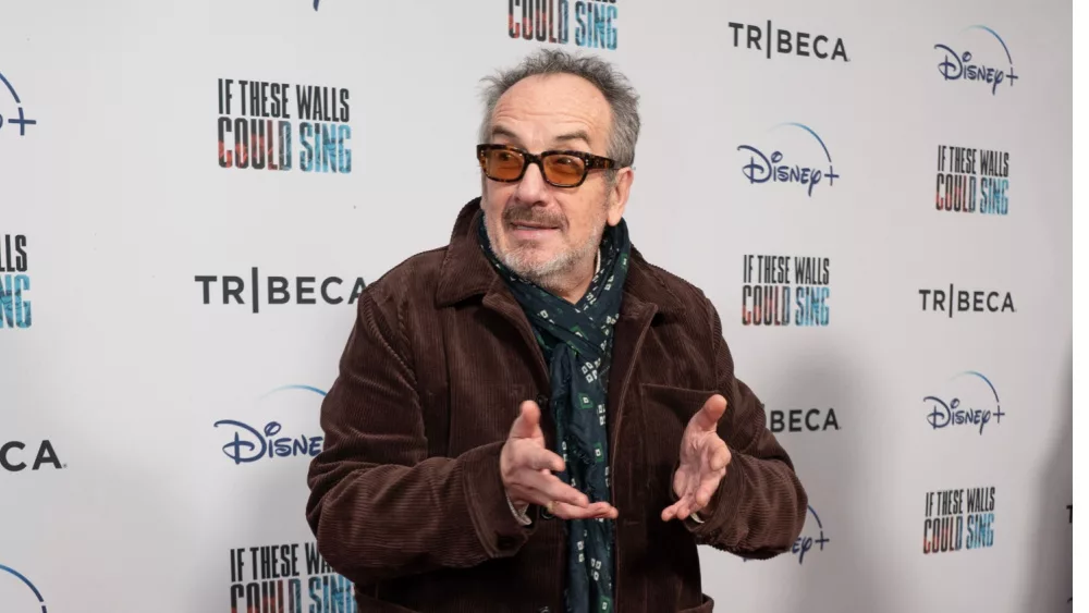 shutterstock_2235514983933052