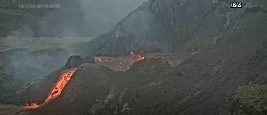 kilauea-on-and-off-march-192025-png