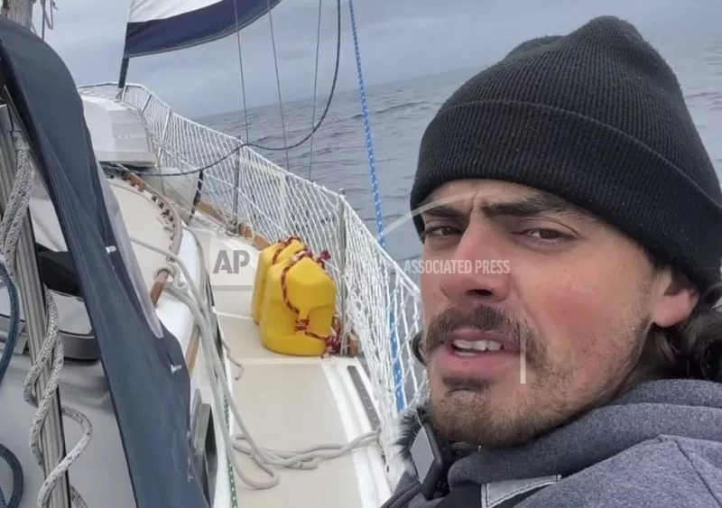 oliver-widger-oregon-to-hawaii-ap-photo-jpg-3