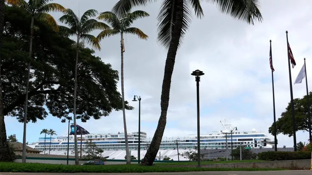 cruise-ship-honolulu-ap-photo-jpg-2