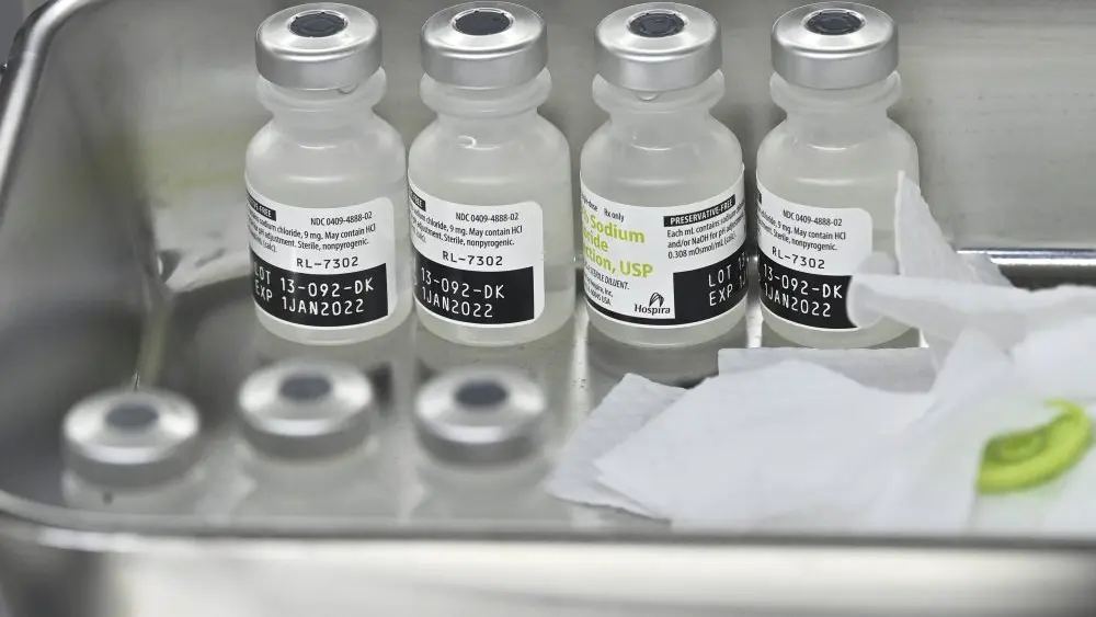 pfizer-vaccine-ap-photo-jpg-6