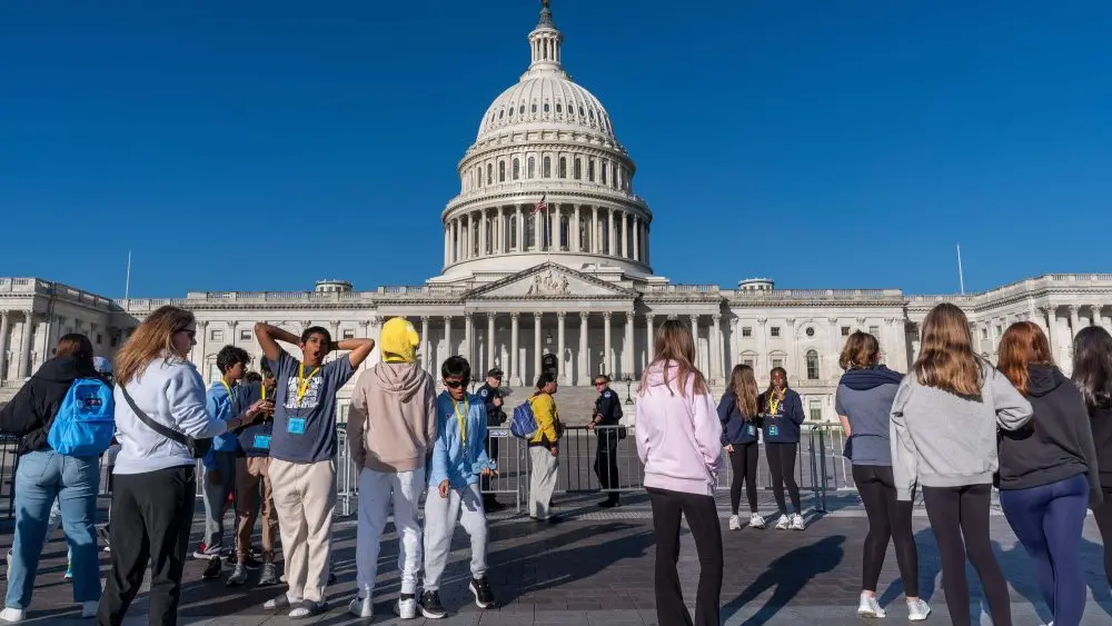 us-capitol-during-shutdown-ap-photo-jpg-3