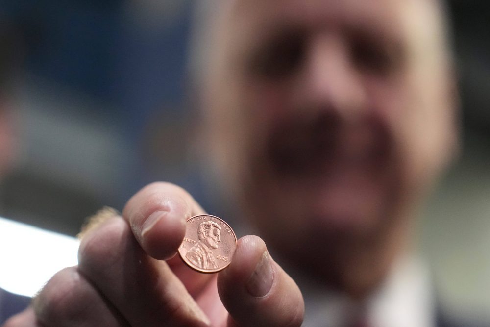 U.S. Mint Presses Final Pennies as Production Ends