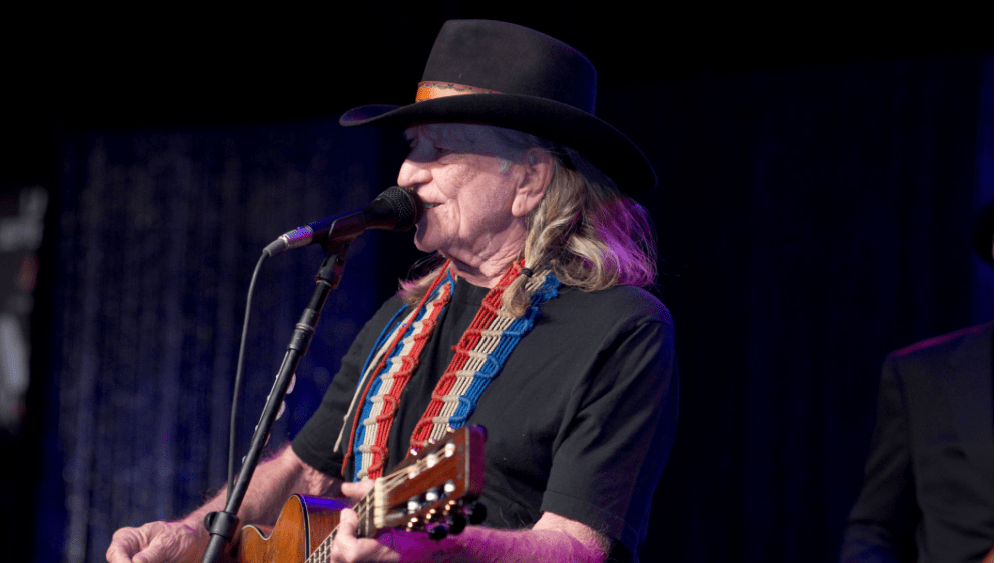 shutterstock_69160780200570