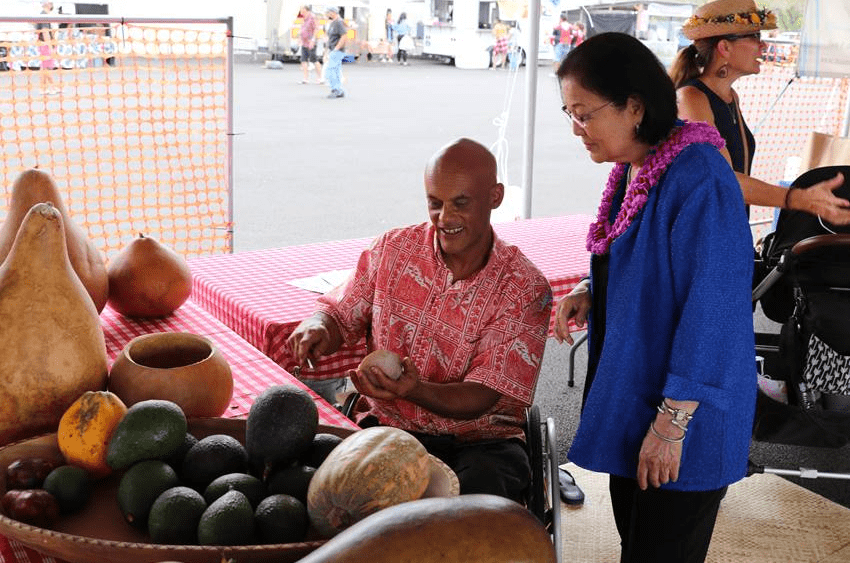 senator-hirono-in-hilo-merrie-monarch-png
