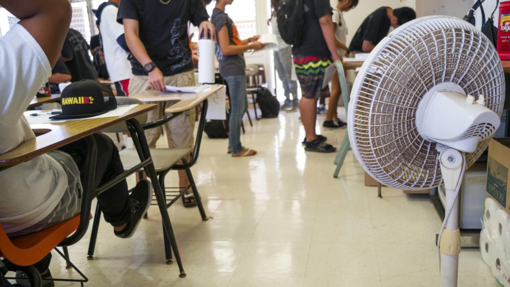 hawaii-high-school-students-ap-jpg-6