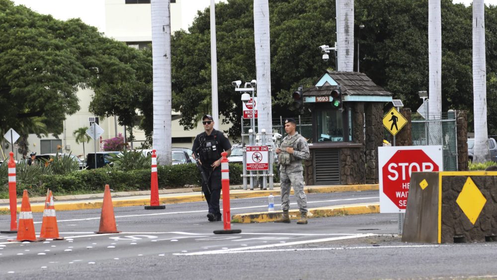 pearl-harbor-gate-ap-photo-jpeg-3