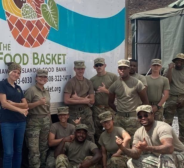 u-s-army-donates-to-food-basket-jpeg-3