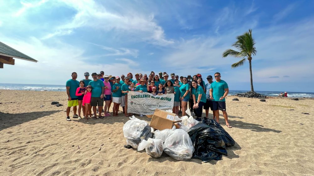 kch-eec-group-picture-with-rubbish-jpg-3