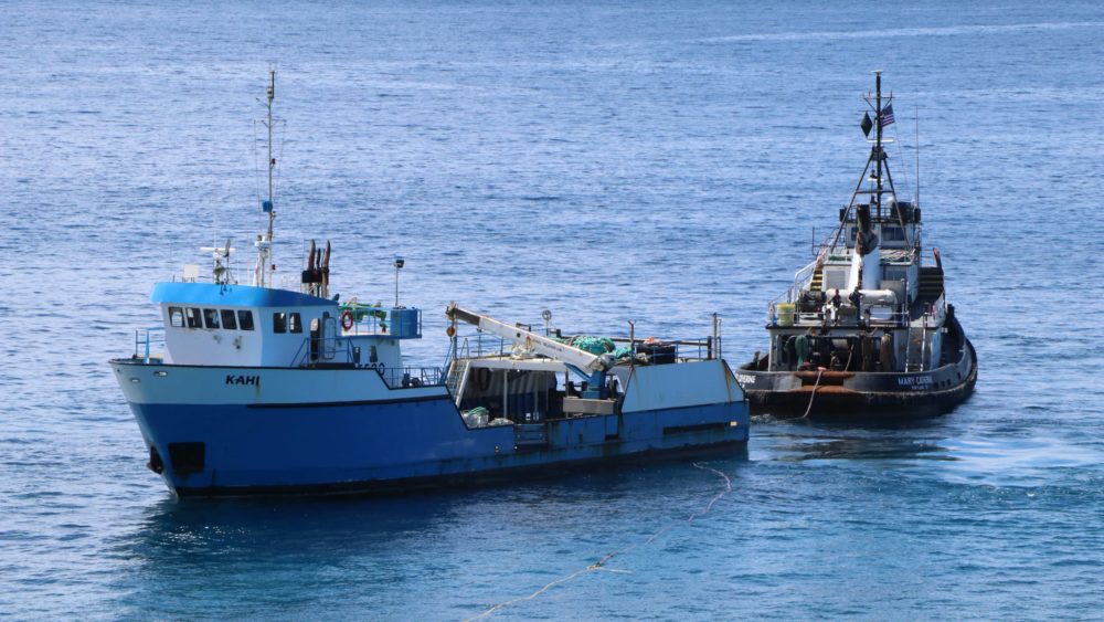 luxury-yacht-salvage-dlnr-photo-jpg