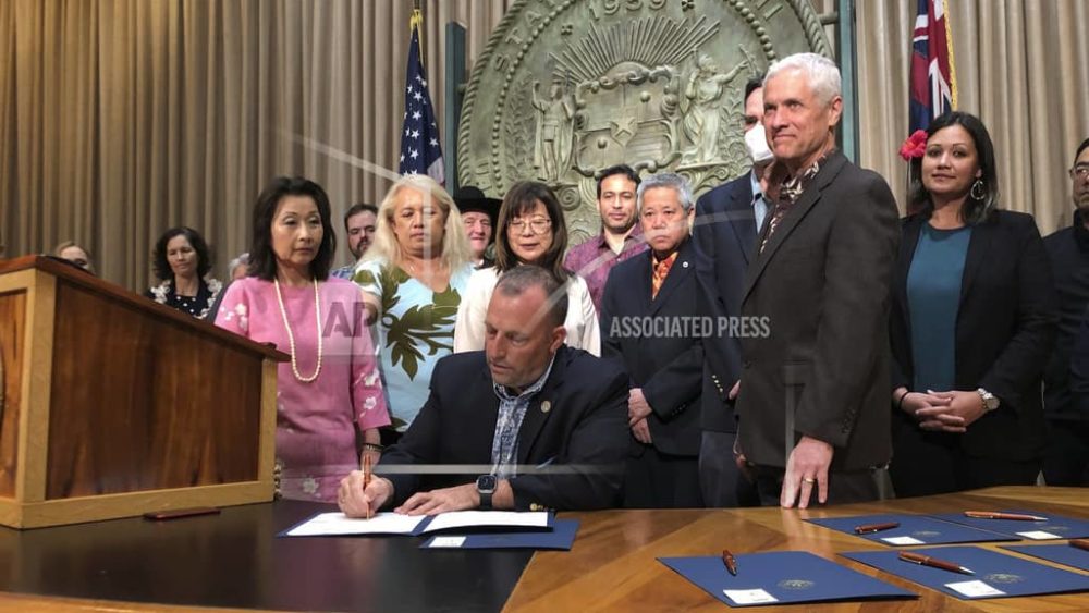 governor-green-2023-ethics-bills-ap-photo-jpeg-3