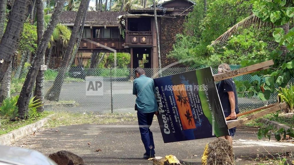 coco-palms-resort-kauai-demolition-ap-photo-jpeg-3