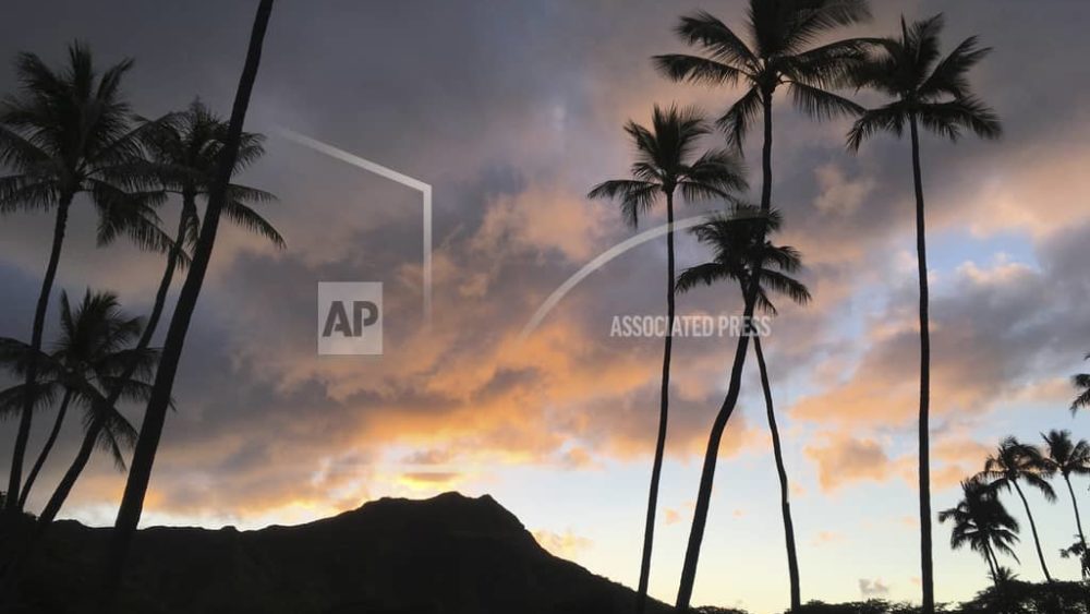 diamond-head-ap-photo-jpeg-3
