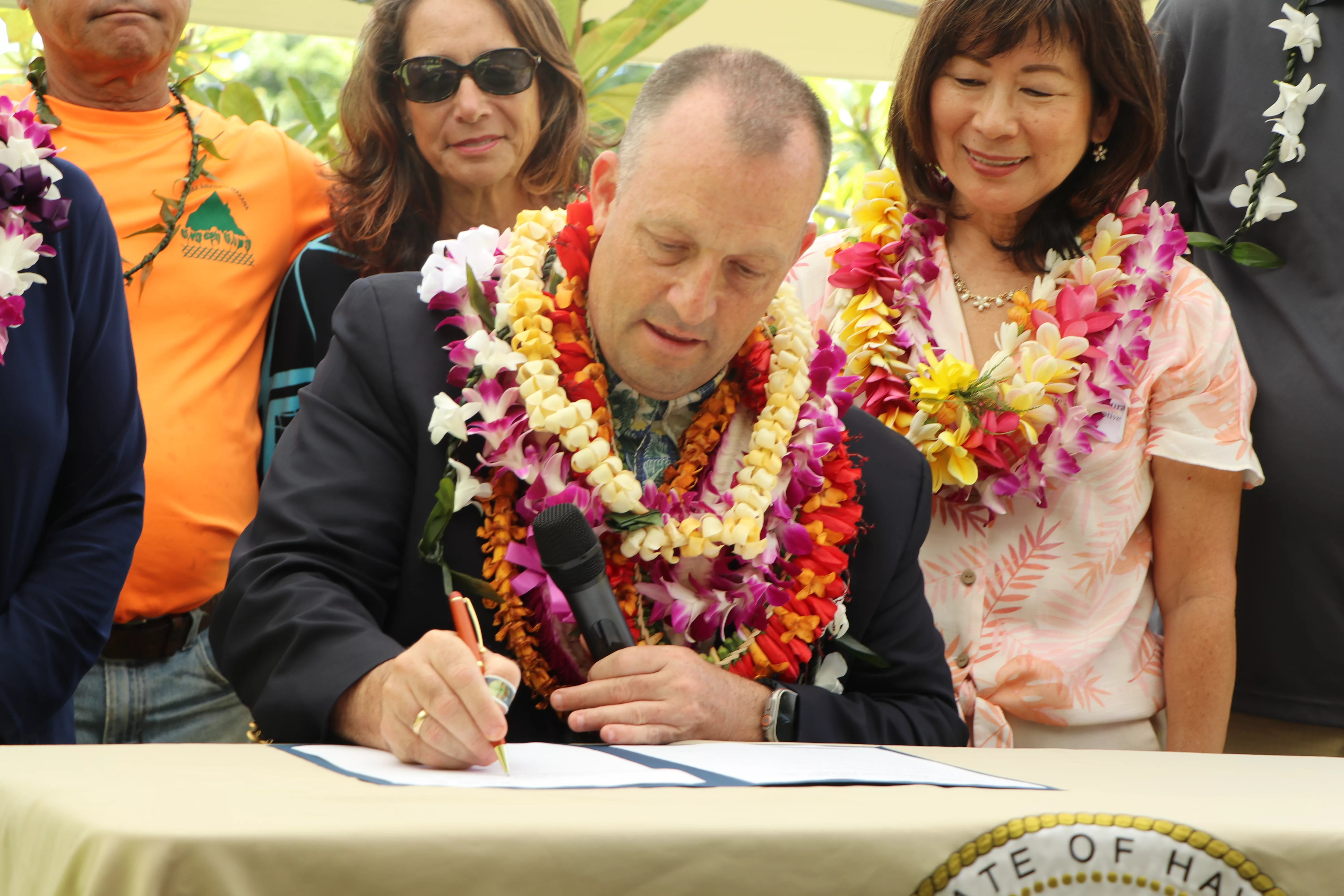 governor-green-parks-regerative-bill-photo-signing-jpg-3