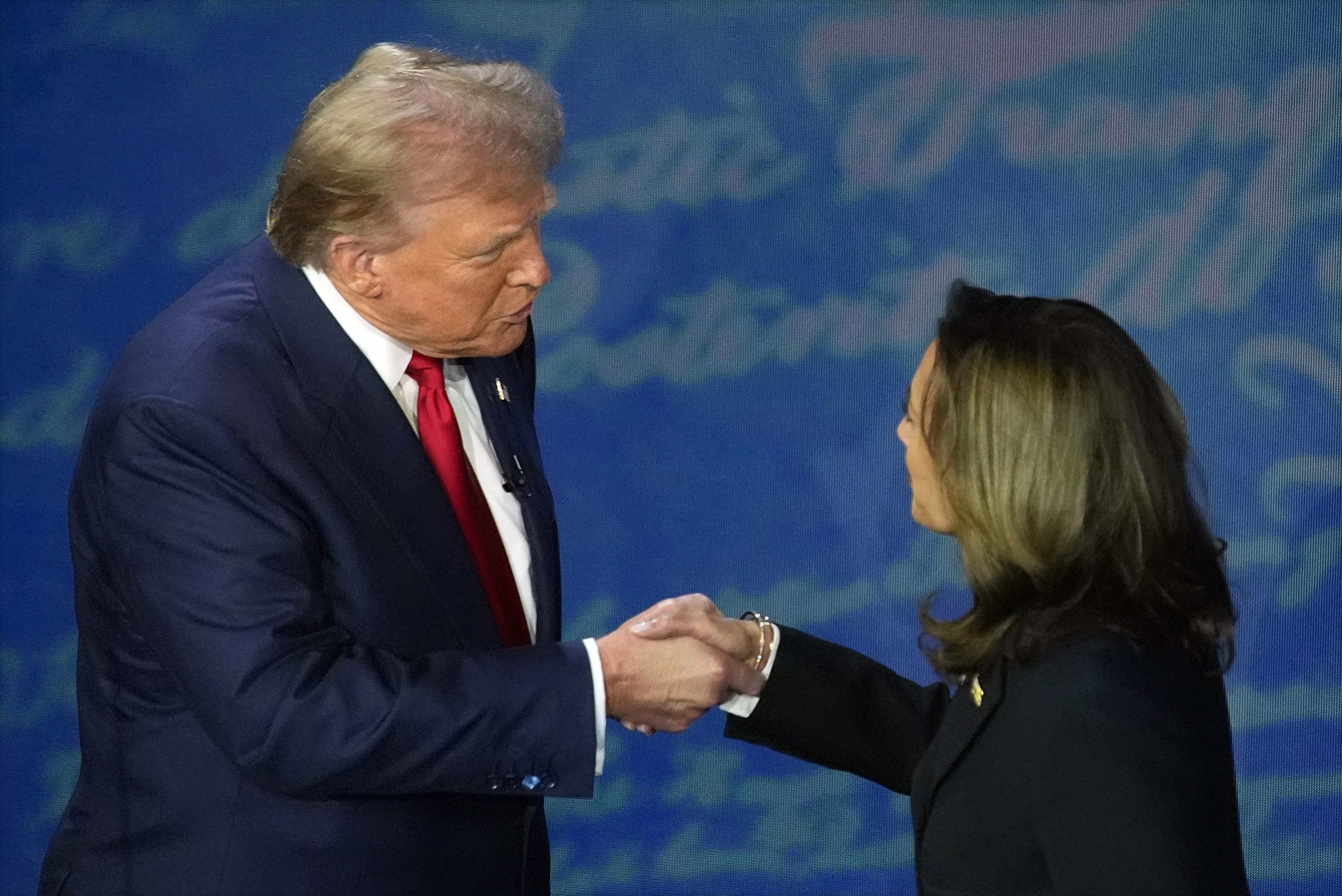 harris-and-trump-shake-hands-ap-photo-jpg-2