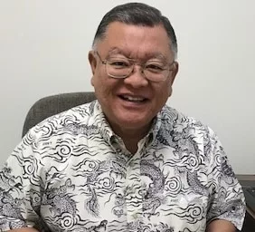 dwight-takame-office-of-governor-green-photo-jpg-3