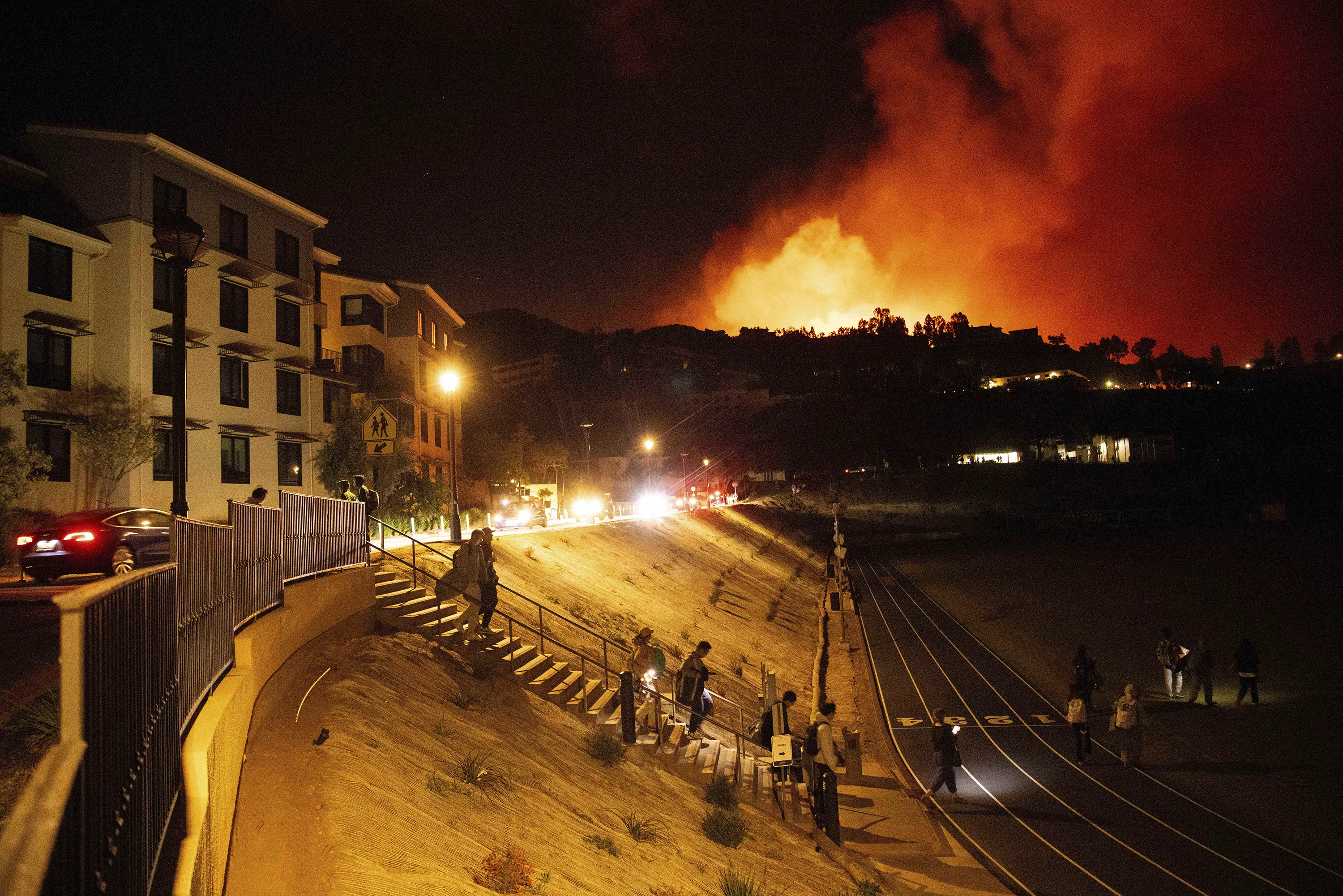 malibu-wildfire-ap-photo-jpg-3