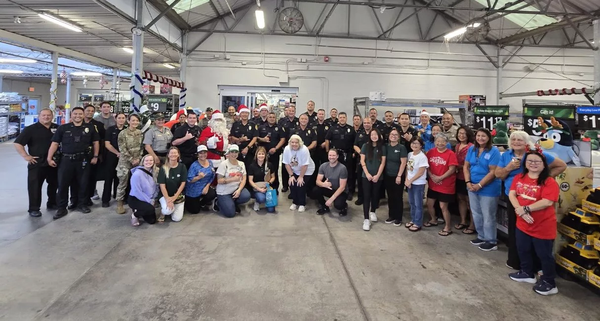 2024-shop-with-a-cop-hpd-photo-jpeg-3