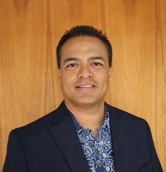 picture-of-kekoa-kaluhiwa-deputy-chief-of-staff-and-district-director-for-u-s-representative-ed-case-oct-2025-jpg-3