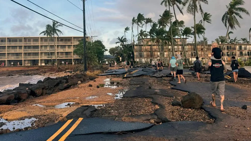 kauai-storm-damage-ap-photo-jpg-3