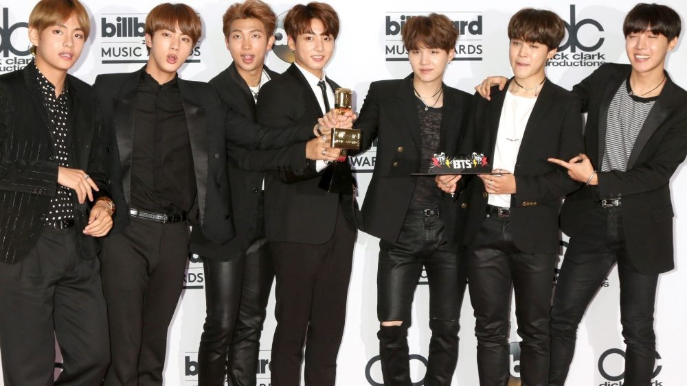 Mtar Bts BTS makes history on the Billboard charts with 'Arirang' | Star 104.5