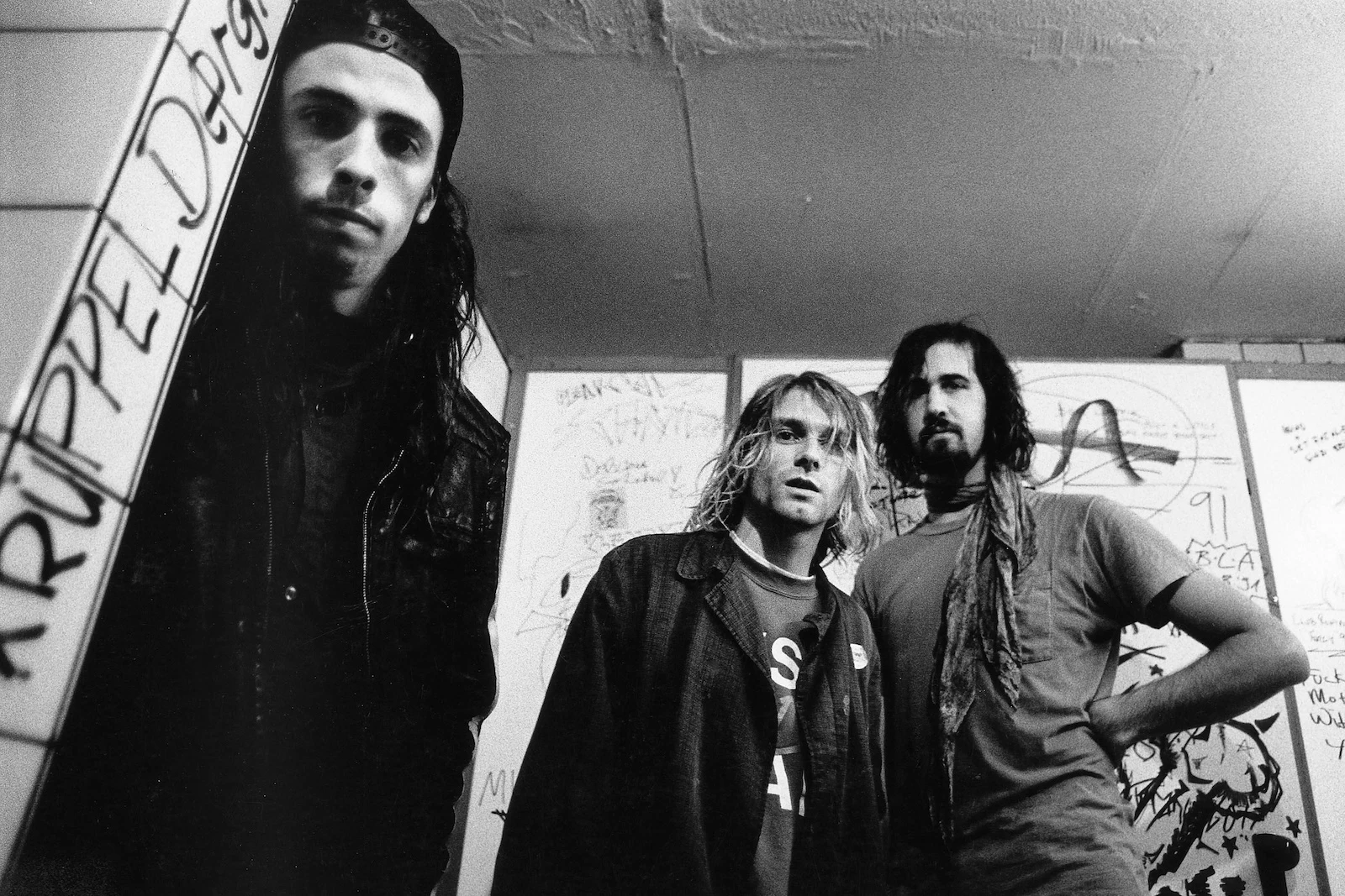 attachment-nirvana-cobain-grohl-gettyimages86100194mndtjpg_1-2