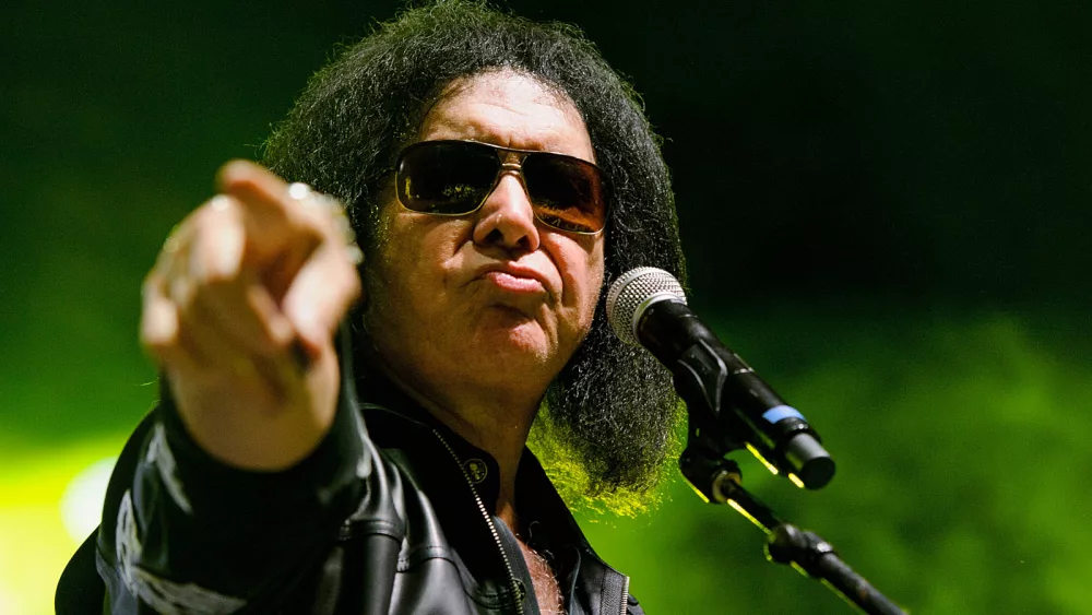 attachment-gene-simmons-2