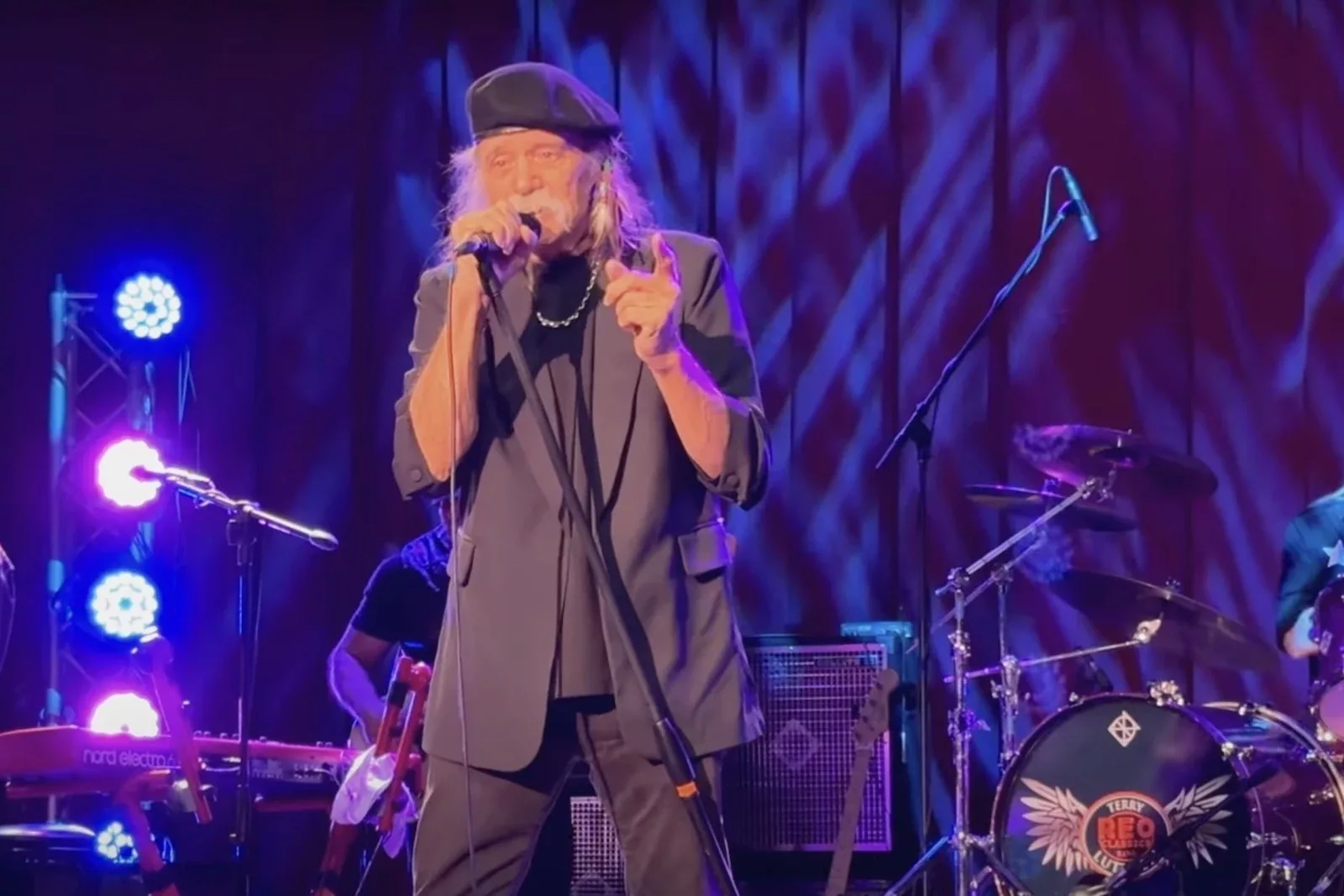 attachment-terry-luttrell-reo-speedwagon-youtube-jeff-bradley