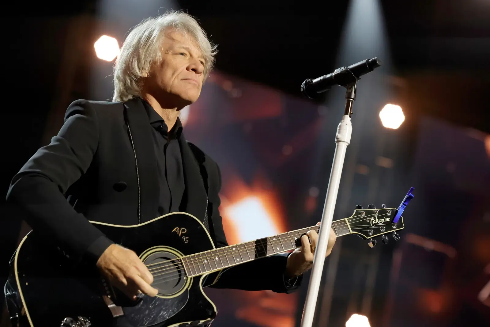 attachment-jbj-tour-2