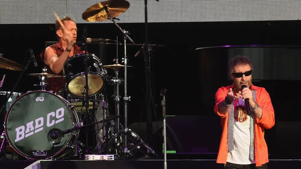 attachment-bad-company-2016