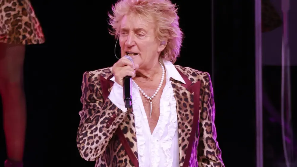 attachment-rodstewart-2