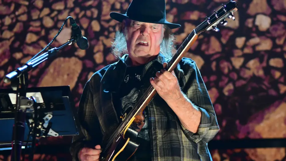 attachment-neil-young-13